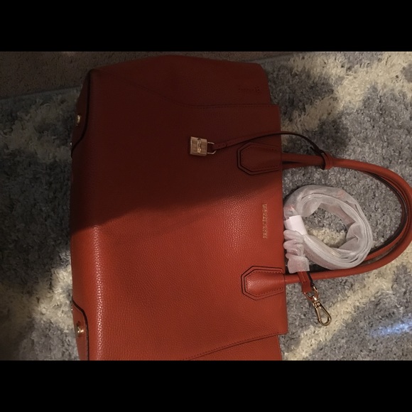 MK purse - Picture 6 of 6